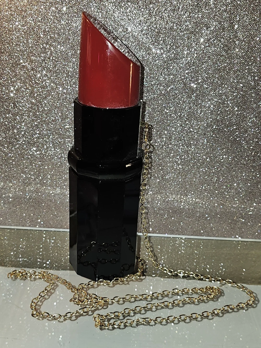 Luxury Women’s Lipstick Crossbody With Gold Chain